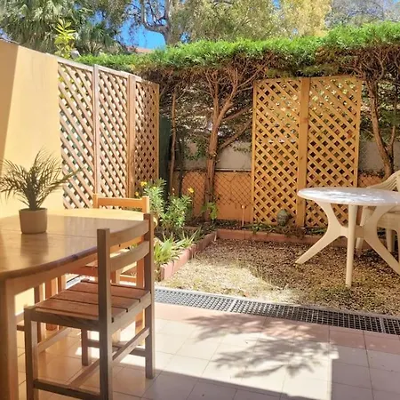 Appartement 5 Couchages + Jardin A 150M Des Plages Saint-Raphael  Exterior photo